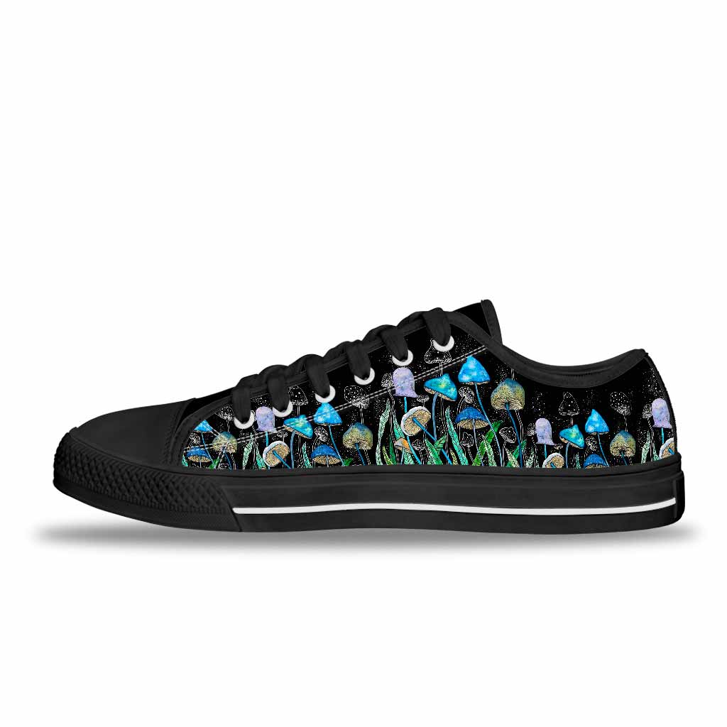 Mushroom Night Mushroom Low Top Shoes 0622