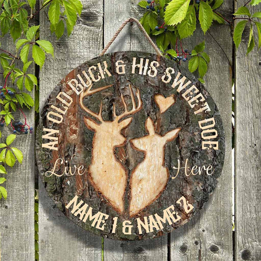 An Old Buck And His Sweet Doe - Hunting Personalized Round Wood Sign