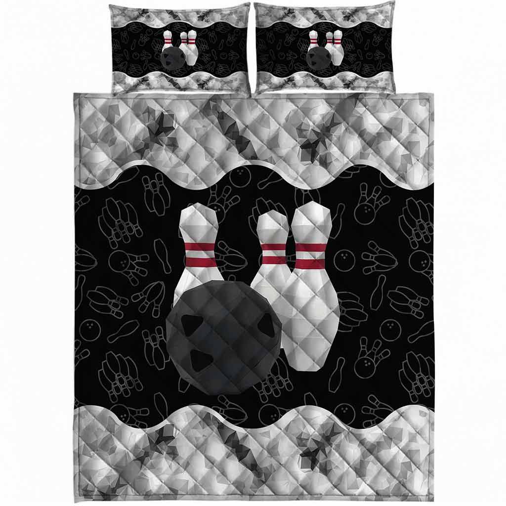 Love Bowling Quilt Bed Set